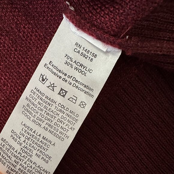 Pendleton Wool Blend Burgundy Aztec Print Long Sweater Cardigan Women's SMALL - Picture 6 of 6